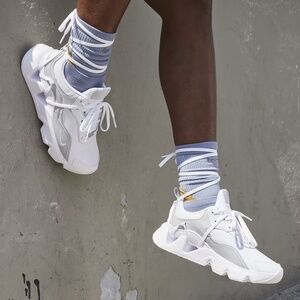 Nike Ryz 365 Chunky Sneakers with Platform Sole